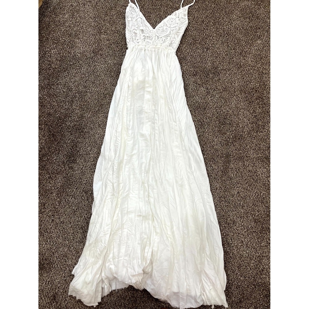 Olivaceous Maxi Dress Womens Medium White Sleeveless Boho V Neck Lace Bodice